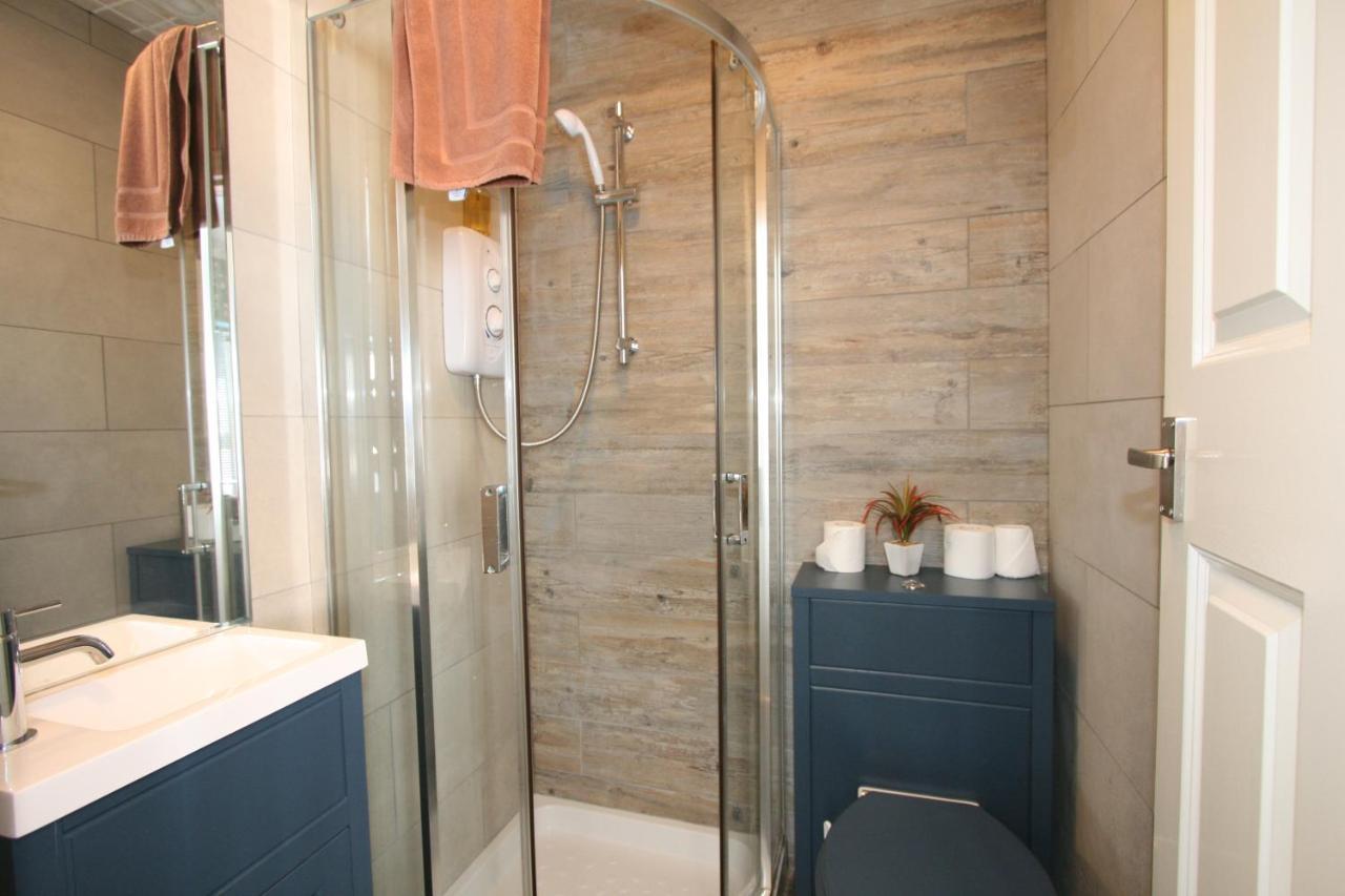 Albion Street Serviced Apartments Челтнъм Екстериор снимка