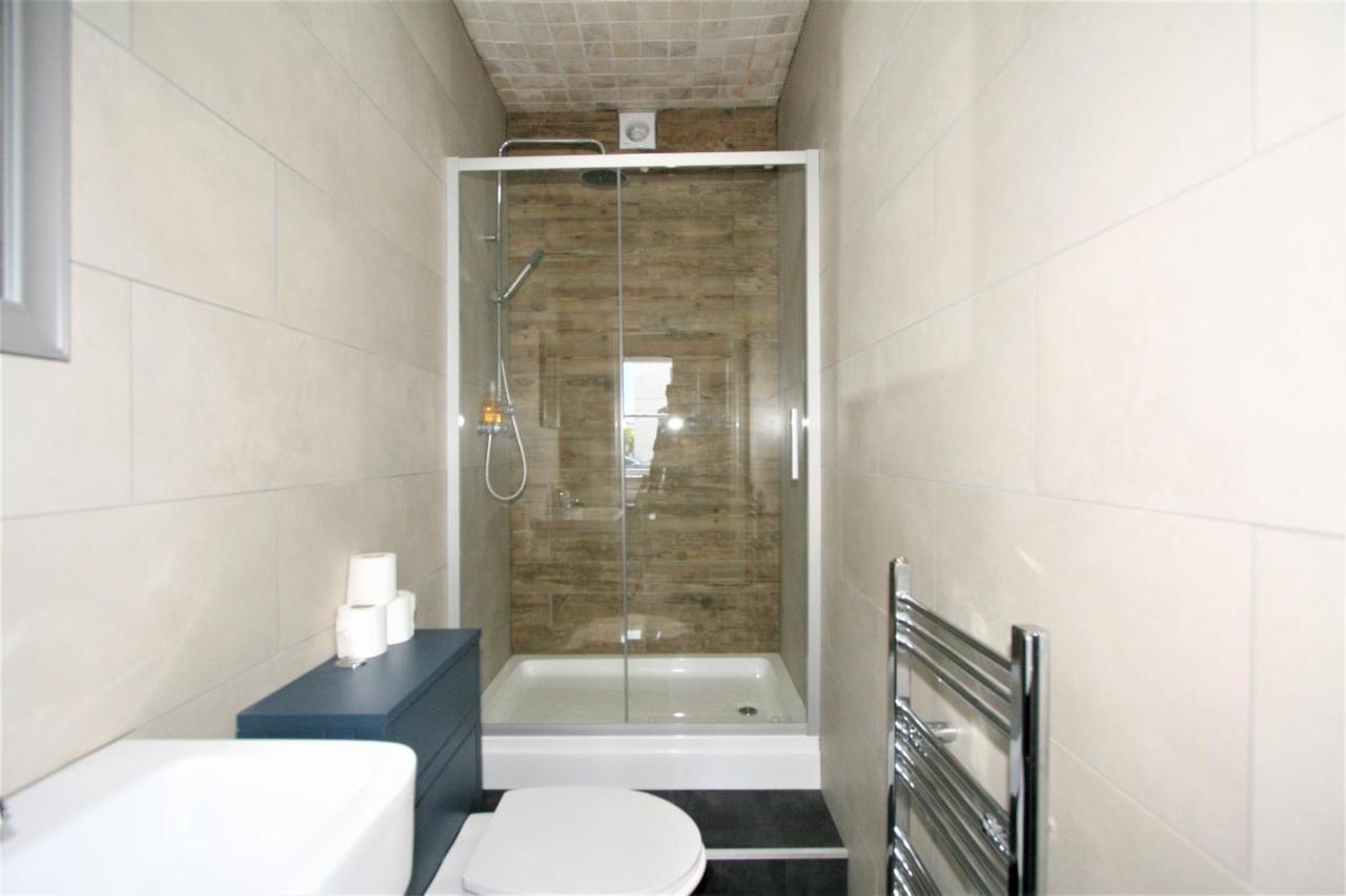 Albion Street Serviced Apartments Челтнъм Екстериор снимка
